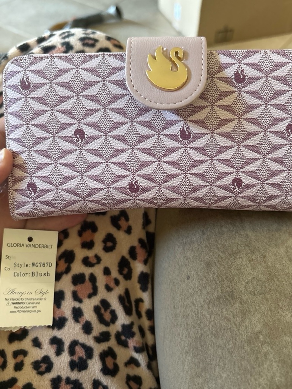 Gloria Vanderbilt Blush Printed Wallet with Gold Swan Accent